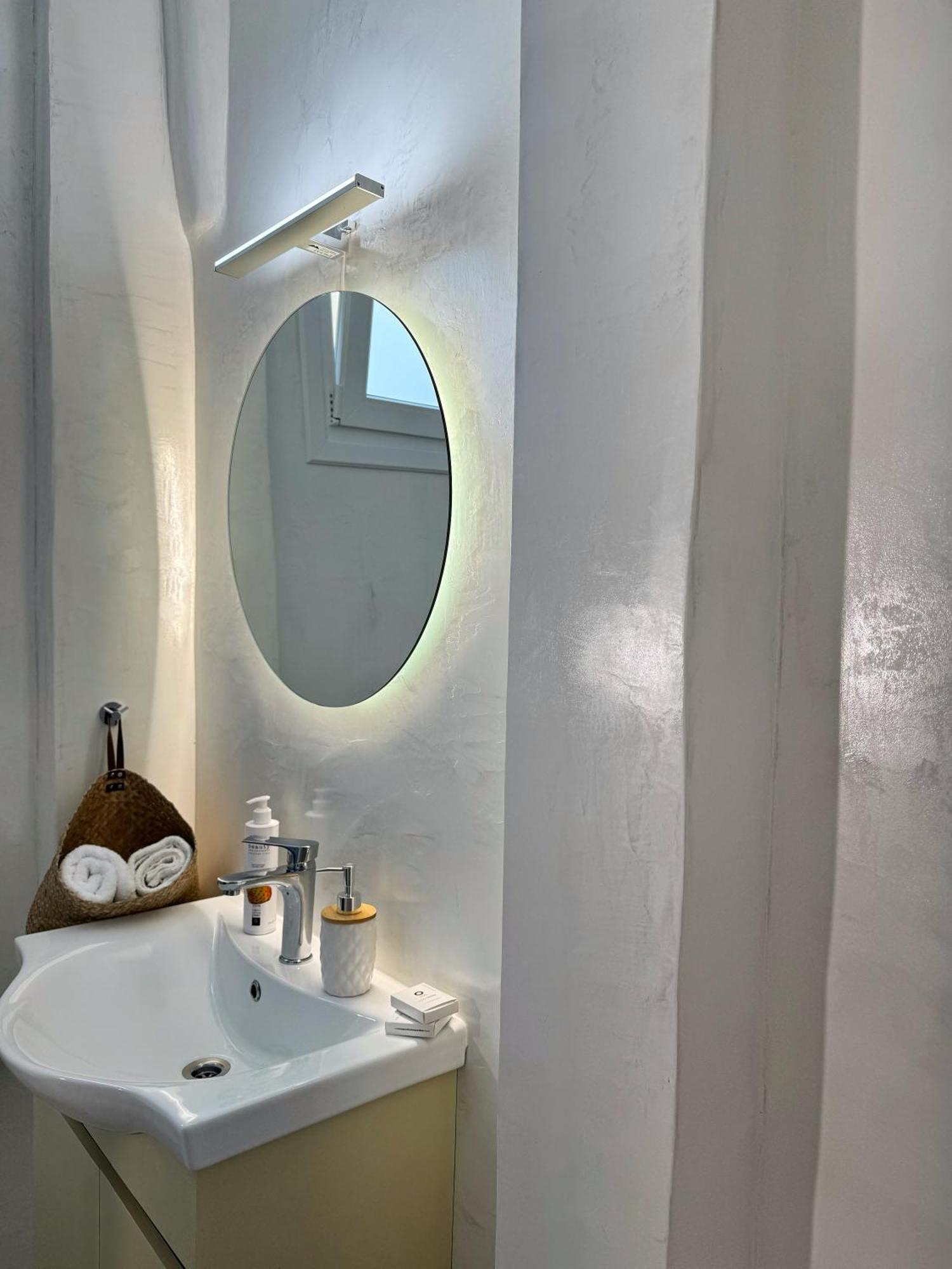 Ear Apartment Ermoupoli Bagian luar foto